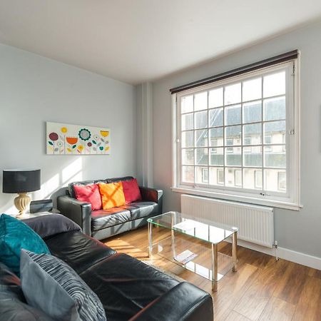 Royal Mile Modern Apartment エディンバラ エクステリア 写真