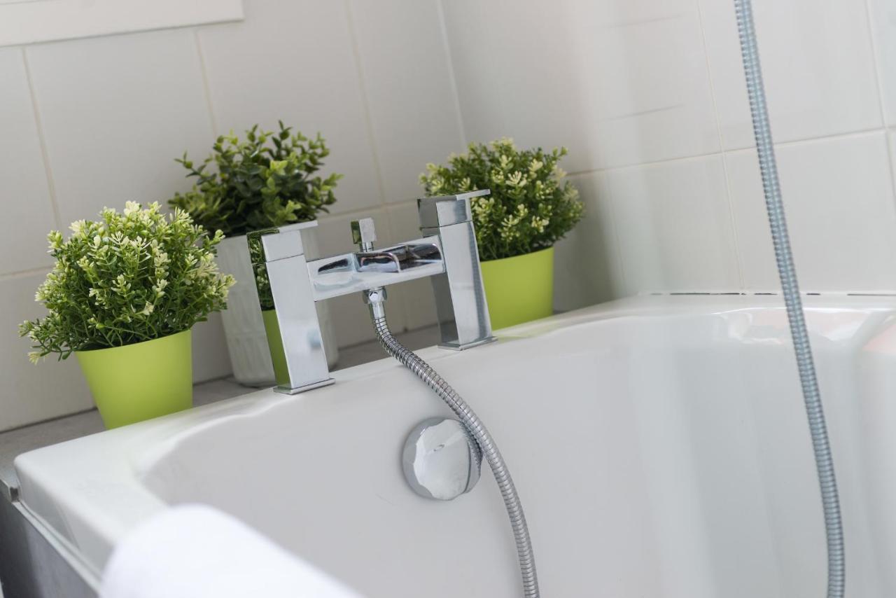 Royal Mile Modern Apartment エディンバラ エクステリア 写真