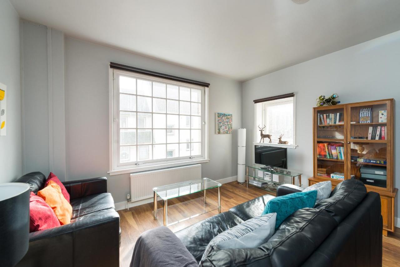 Royal Mile Modern Apartment エディンバラ エクステリア 写真