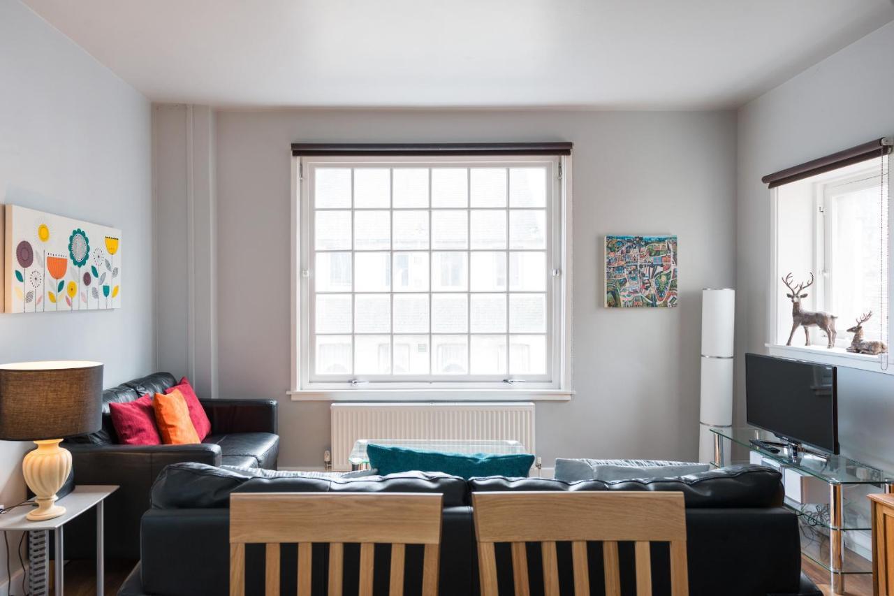 Royal Mile Modern Apartment エディンバラ エクステリア 写真