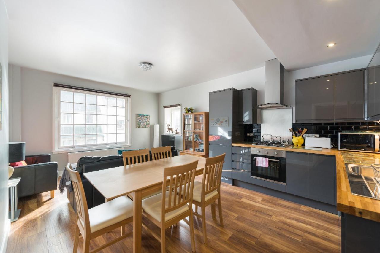 Royal Mile Modern Apartment エディンバラ エクステリア 写真